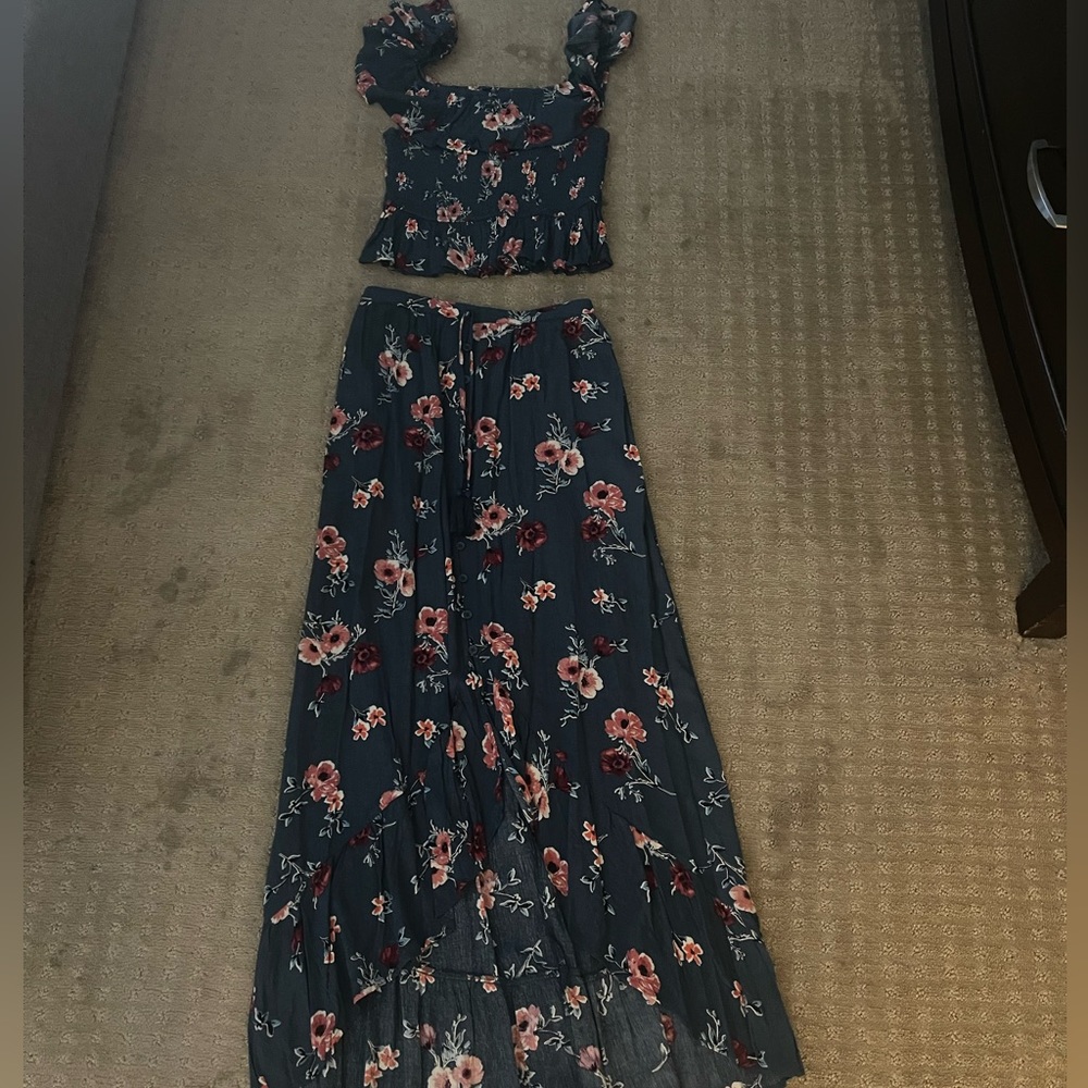 Two piece shirt and skirt - summer vibes!